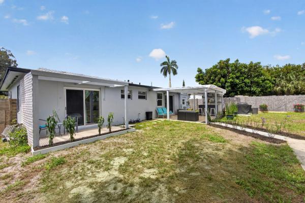 Church Circle, 140 W 31st Ct, Riviera Beach, Florida 33404, image 1