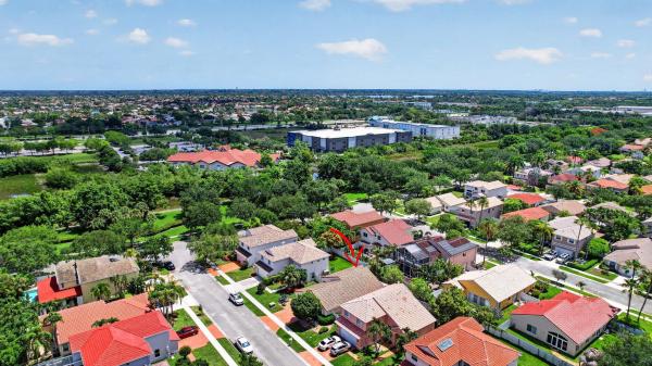 Estancia, 327 SW 191st Ter, Pembroke Pines, Florida 33029, image 1