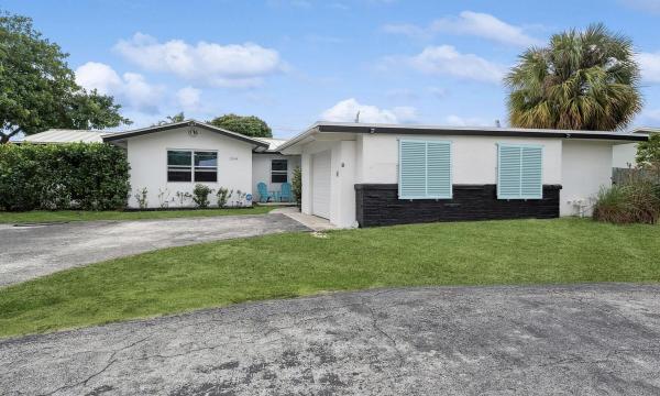 Seacrest Estates, 194 SE 27th Ave, Boynton Beach, Florida 33435, image 1