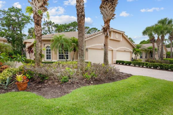 Willow Pines, 7327 Sea Pines Ct, Port St. Lucie, Florida 34986, image 2
