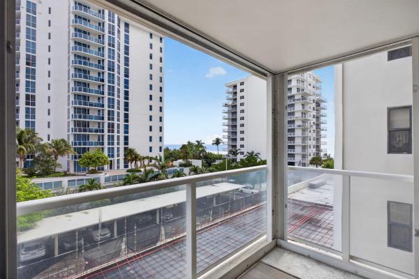 Pompano Atlantis, 1000 S Ocean Blvd #5J, Pompano Beach, Florida 33062, image 1