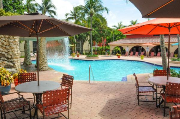 Aventura Harbor, 19477 NE 10th Ave #512, North Miami Beach, Florida 33179, image 2