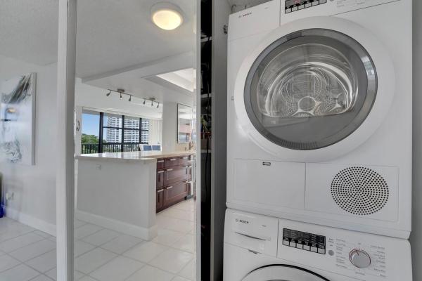 Towers Of Oceanview South, 600 Parkview Dr #531, Hallandale Beach, Florida 33009, image 1