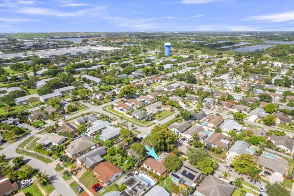 West Deerfield Beach, 358 SW 32nd Ter, Deerfield Beach, Florida 33442, image 3