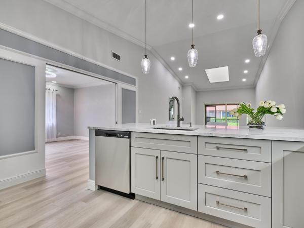 Huntington Pointe, 6067 Kings Gate Cir, Delray Beach, Florida 33484, image 3