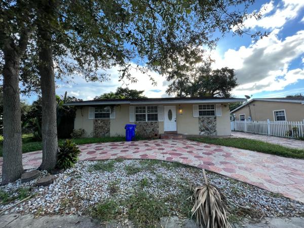 2448 SW 42nd Ter, Fort Lauderdale, Florida 33317, image 1