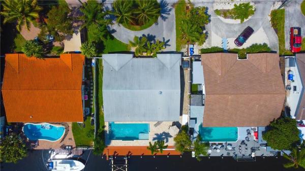 Snug Harbor, 360 SE 12th Ave, Pompano Beach, Florida 33060, image 1
