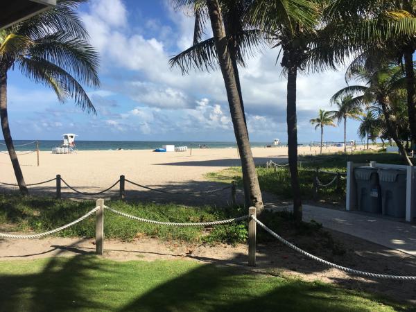 Jamaica House Apartments, 305 N Pompano Beach Blvd #606, Pompano Beach, Florida 33062, image 1