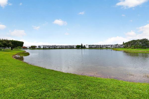3008 Cornwall A, Boca Raton, Florida 33434, image 2