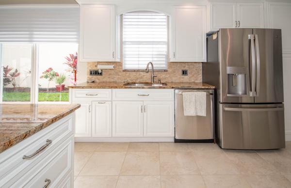 Oaks East, 146 Lost Bridge Dr, Palm Beach Gardens, Florida 33410, image 2
