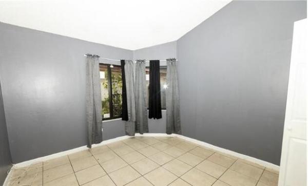 Hunter Run, 915 E Maple St, North Lauderdale, Florida 33068, image 1