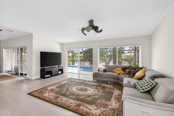 The Pines Of Deer Creek, 2355 Deer Creek Country Club Blvd, Deerfield Beach, Florida 33442, image 3