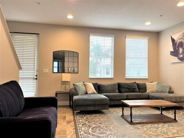 Antigua At Abacoa, 4321 Savannah Bay Pl, Jupiter, Florida 33458, image 2