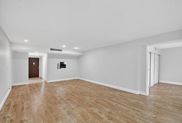 Tivoli Court At The Fountains Of Palm Beach, 4080 Tivoli Ct #206, Lake Worth, Florida 33467, image 2