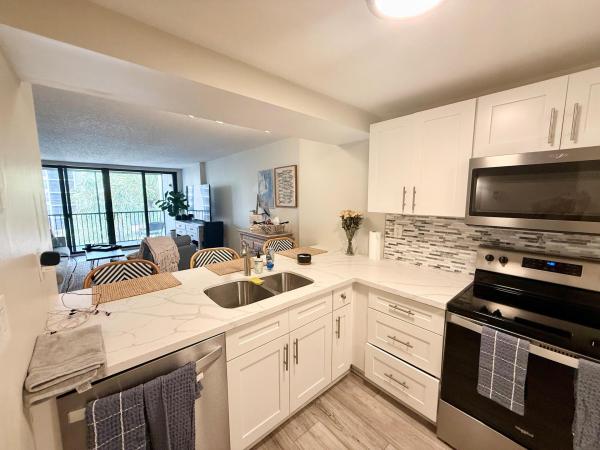 Boca Bayou, 11 Royal Palm Way #3030, Boca Raton, Florida 33432, image 3