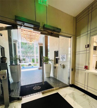 Fortune House, 185 SE 14th Ter #711, Miami, Florida 33131, image 3