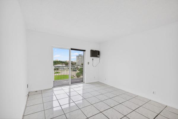 Leisure Sands, 720 Orton Ave #704, Fort Lauderdale, Florida 33304, image 2