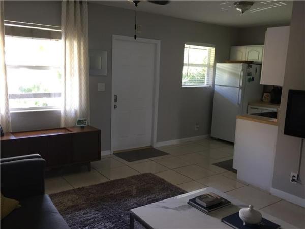 Wilton Commons, 2741 NE 8th Ave #14, Wilton Manors, Florida 33334, image 3