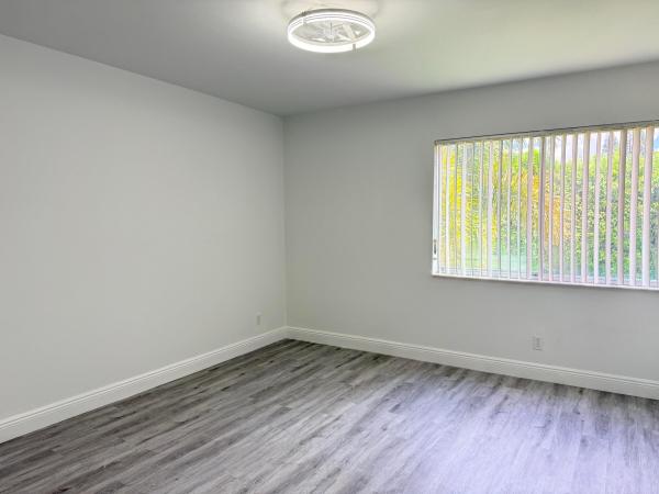 318 Knotty Pine Cir #D-2, Greenacres, Florida 33463, image 3