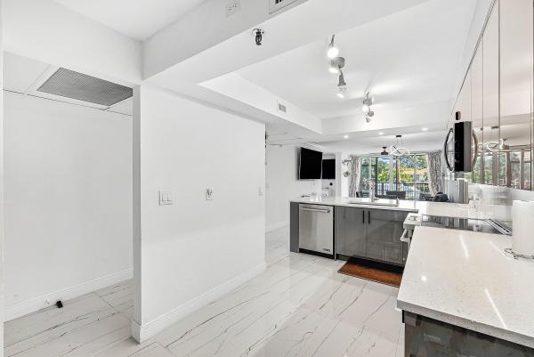 Boca Bayou, 18 Royal Palm Way #1090, Boca Raton, Florida 33432, image 3