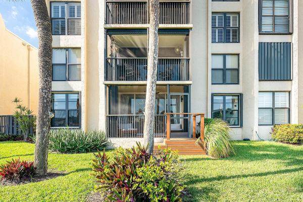 Boca Bayou, 18 Royal Palm Way #1090, Boca Raton, Florida 33432, image 1