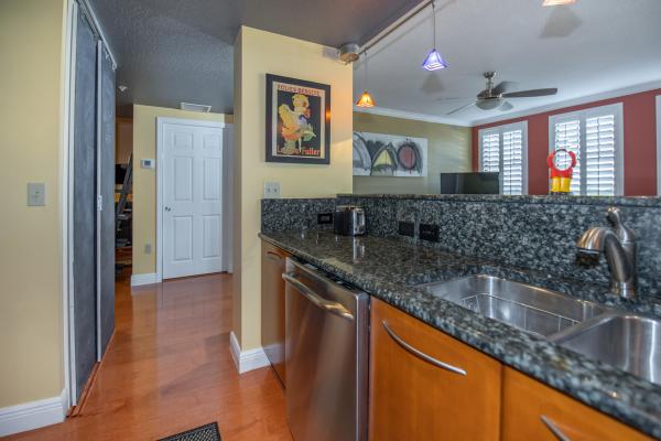 511 Lucerne Ave #401, Lake Worth, Florida 33460, image 1