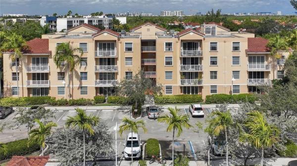 Sheridan Beach Club, 529 E Sheridan St #1081, Dania Beach, Florida 33004, image 2