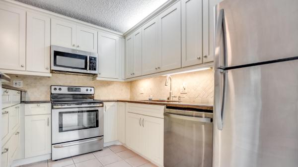 Garden Lakes, 121 1st Ln, Palm Beach Gardens, Florida 33418, image 3