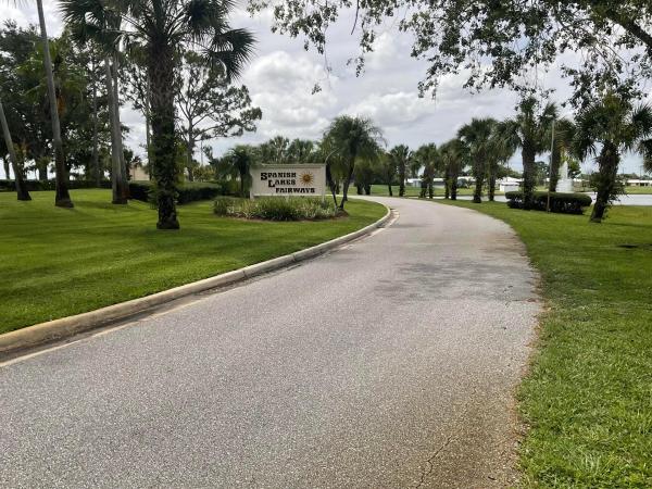 Spanish Lakes Fairways, 14151 Cisne Cir, Fort Pierce, Florida 34951, image 2