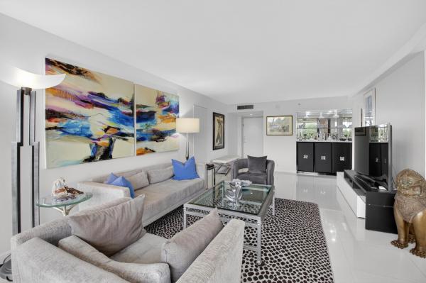 Lakewood Midrise At Boca West Country Club, 7738 Lakeside Blvd #334, Boca Raton, Florida 33434, image 2