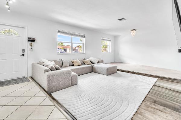Hollywood Hills, 2200 N 47th Ave, Hollywood, Florida 33021, image 2