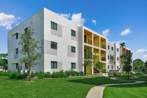 Lakewood Villas, 4280 Lakewood Rd #UNIT 302, Palm Springs, Florida 33461, image 2