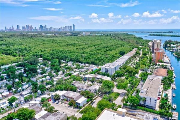Vecino Del Mar, 2350 NE 135th St #1212, North Miami, Florida 33181, image 1