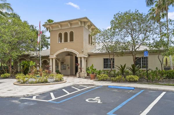 Grand View At Crestwood, 1100 S Crestwood Ct Ct #1109, Royal Palm Beach, Florida 33411, image 2