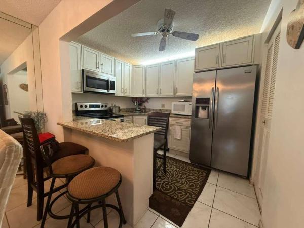 213 Pine Hov Cir #D-2, Greenacres, Florida 33463, image 1
