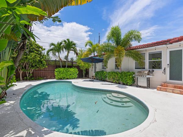 1615 N Lakeside Dr, Lake Worth, Florida 33460, image 1