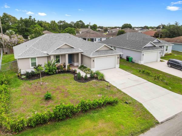 4037 SW Mcintosh St, Port St. Lucie, Florida 34953, image 3