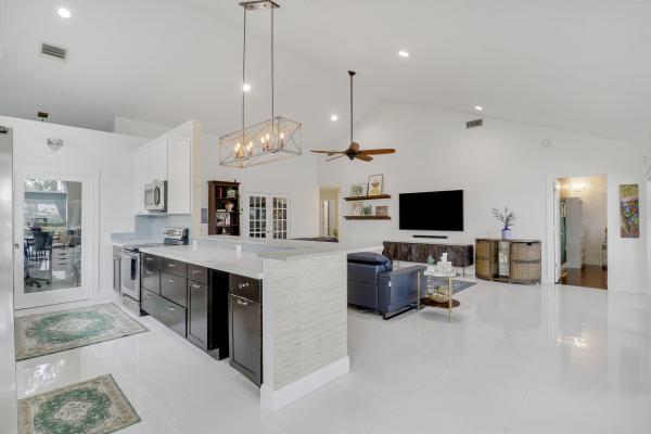 Bear Island, 1560 Wilderness Rd, West Palm Beach, Florida 33409, image 1