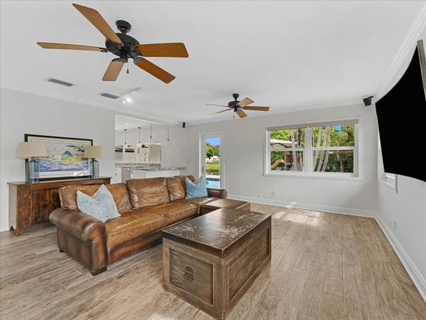 Plantation Park, 6250 SW 6th St, Plantation, Florida 33317, image 2