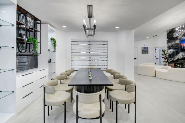 Pinewood Of Wellington, 13302 Doubletree Cir, Wellington, Florida 33414, image 2
