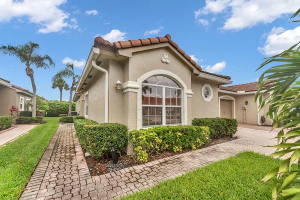 Mizner Pointe Of Boca Via Ancho, 8385 Via Serena, Boca Raton, Florida 33433, image 2