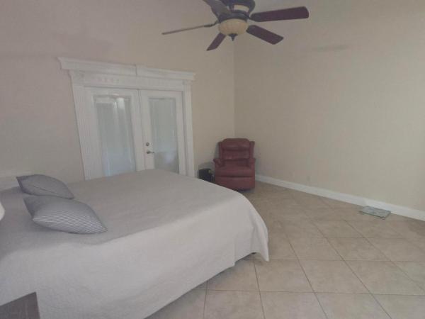 Starlight Cove, 4170 NW 6th St, Deerfield Beach, Florida 33442, image 3