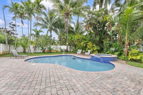 Coral Ridge Galt, 2501 NE 26th Ter, Fort Lauderdale, Florida 33305, image 2