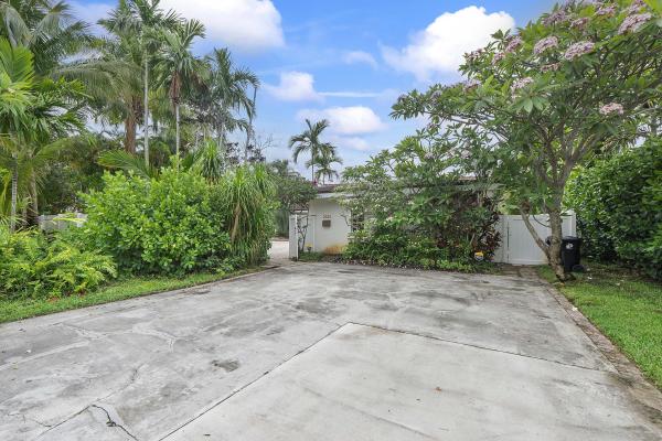 Coral Ridge Galt, 2501 NE 26th Ter, Fort Lauderdale, Florida 33305, image 1