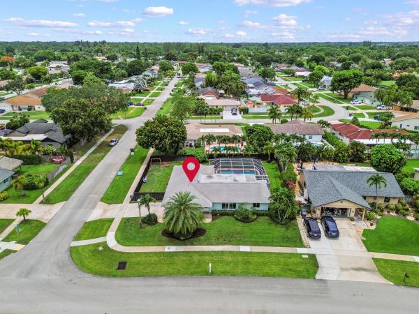 Eastwood Of Wellington, 11249 Pine Valley Dr, Wellington, Florida 33414, image 3