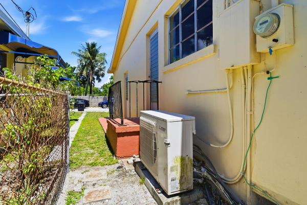 1205 N M St, Lake Worth, Florida 33460, image 1