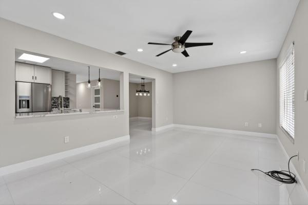 Palm Beach Gardens No HOA, 10339 Daphne Ave, Palm Beach Gardens, Florida 33410, image 1
