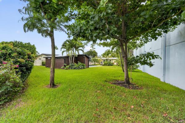 Palm Beach Gardens No HOA, 10339 Daphne Ave, Palm Beach Gardens, Florida 33410, image 3