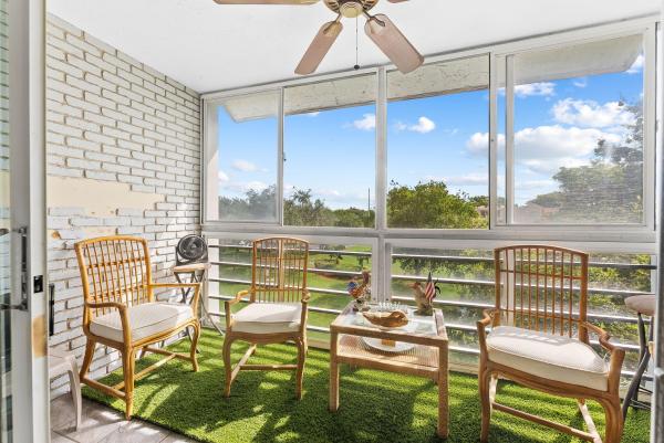 Evergreen Of Pine Island Ridge, 9451 Evergreen Pl #404, Davie, Florida 33324, image 1