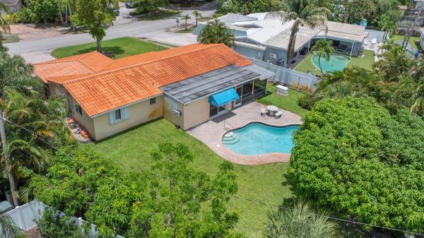 Mary Knoll, 1910 NE 52nd St, Fort Lauderdale, Florida 33308, image 3